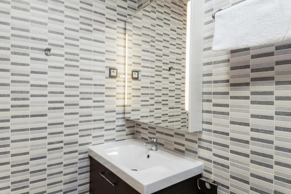 -Malagasunapts- Modern Citycentre Pool&Parking España